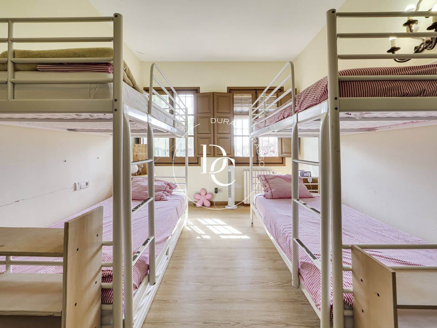 9 soveværelse Finca/Landehus til salg i Font-rubi med swimmingpool - € 1.800.000 (Ref: 8557538)