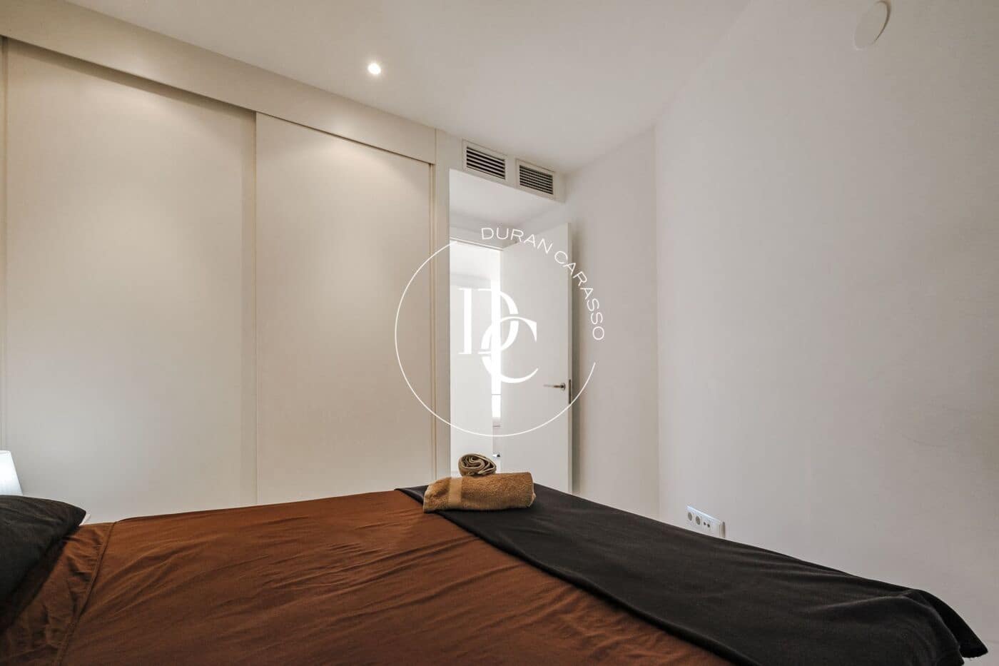 2 bedroom Apartment for sale in Ibiza / Eivissa town - € 790,000 (Ref: 8660593)