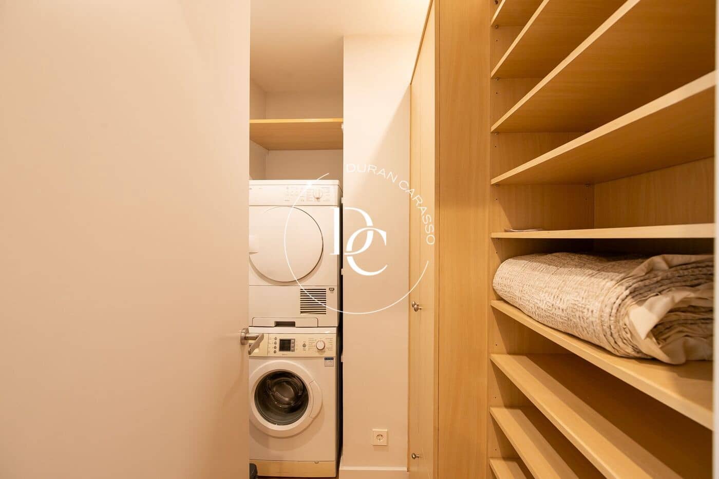 2 makuuhuone Huoneisto vuokrattavana paikassa Barcelona kaupunki - 3 000 € (Ref: 8672175)