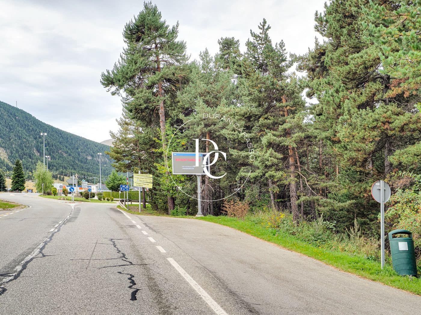 Byggetomt til salgs i Alp - € 220 000 (Ref: 8678061)