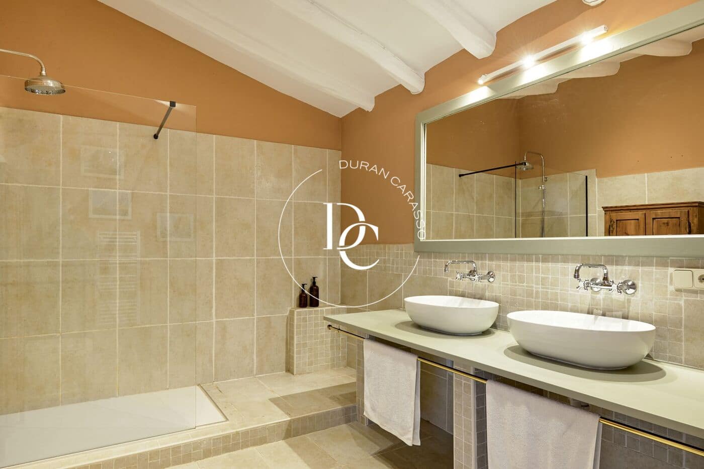 6 soveværelse Finca/Landehus til salg i Vilafranca del Penedes med swimmingpool - € 1.250.000 (Ref: 8686204)