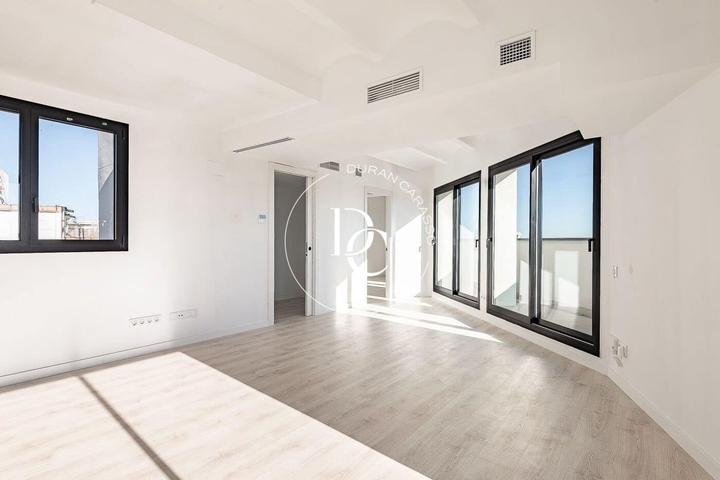 1 soveværelse Penthouse til salg i Barcelona by - € 520.000 (Ref: 8697999)