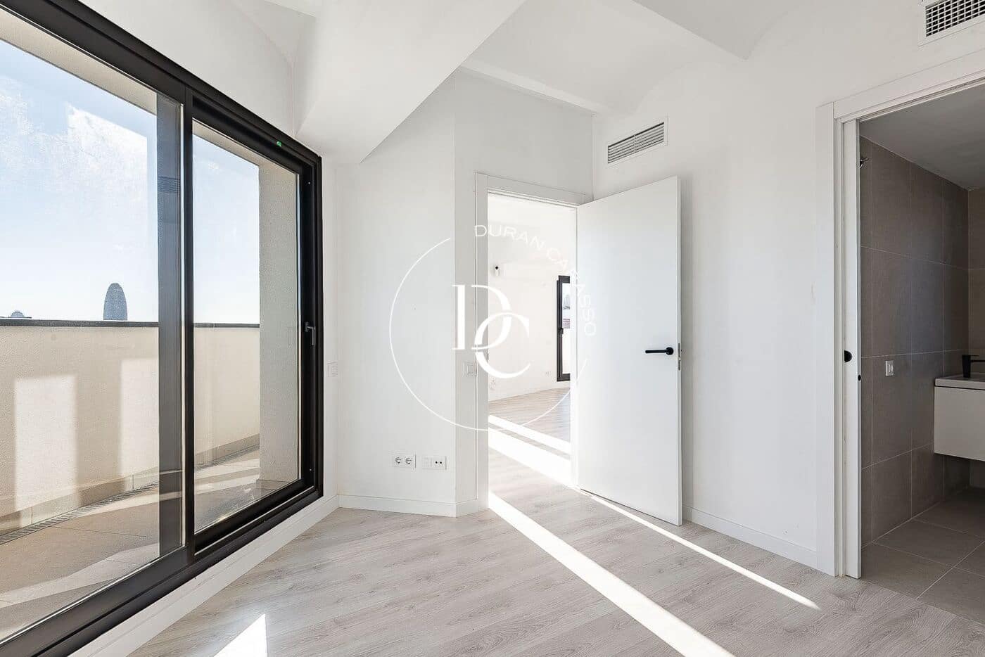 1 soveværelse Penthouse til salg i Barcelona by - € 520.000 (Ref: 8697999)