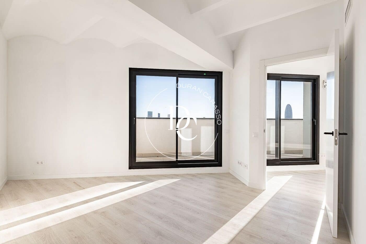 1 soveværelse Penthouse til salg i Barcelona by - € 520.000 (Ref: 8697999)