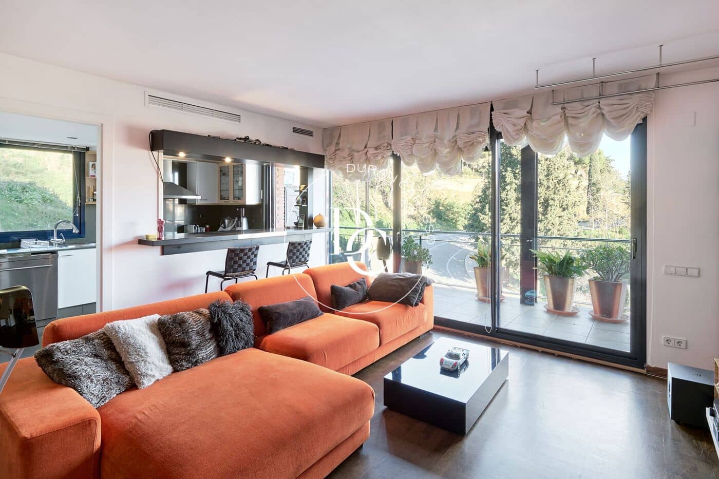 3 soveværelse Lejlighed til salg i Barcelona by - € 680.000 (Ref: 8704153)