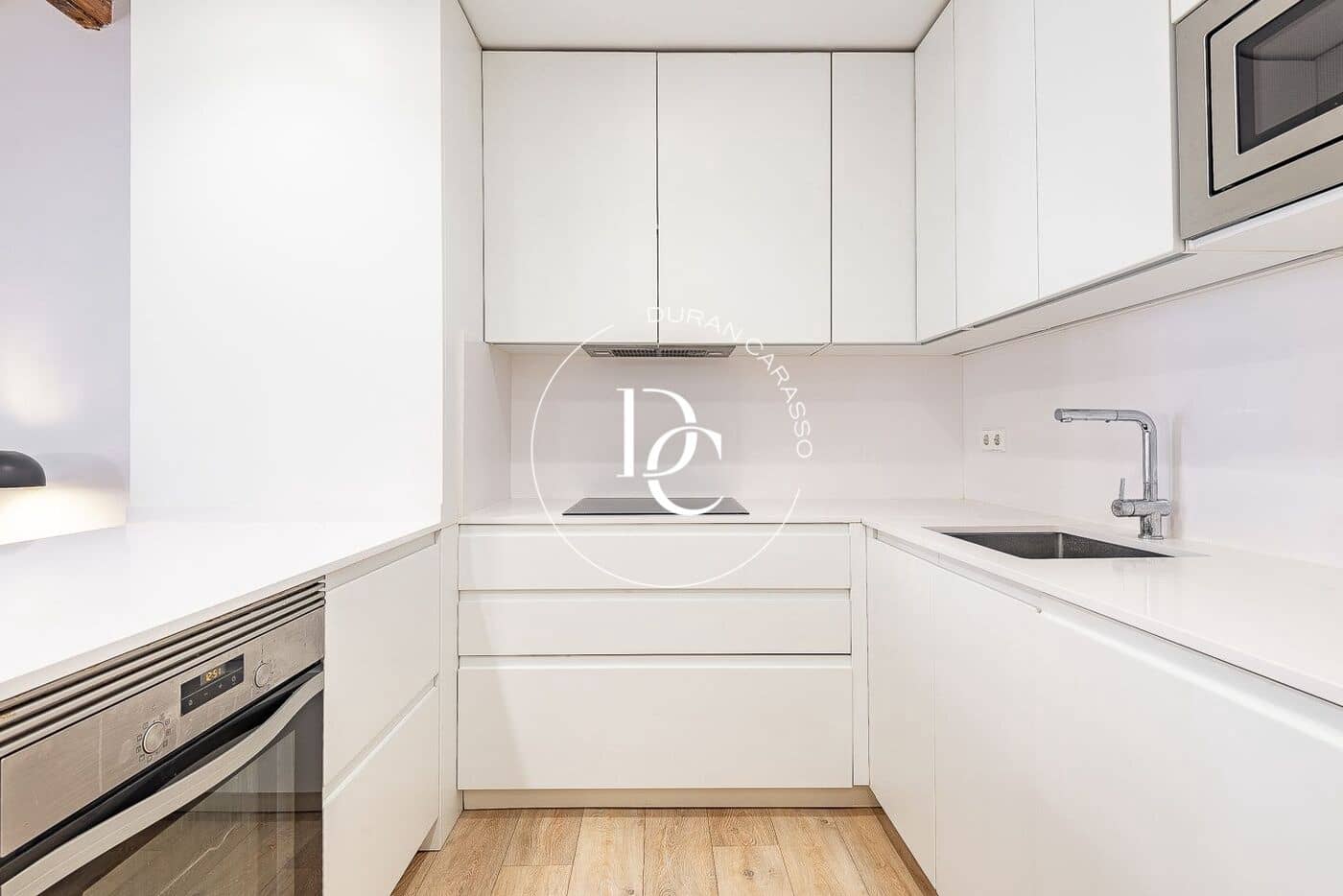 2 quarto Penthouse para venda em Barcelona cidade - 750 000 € (Ref: 8724040)