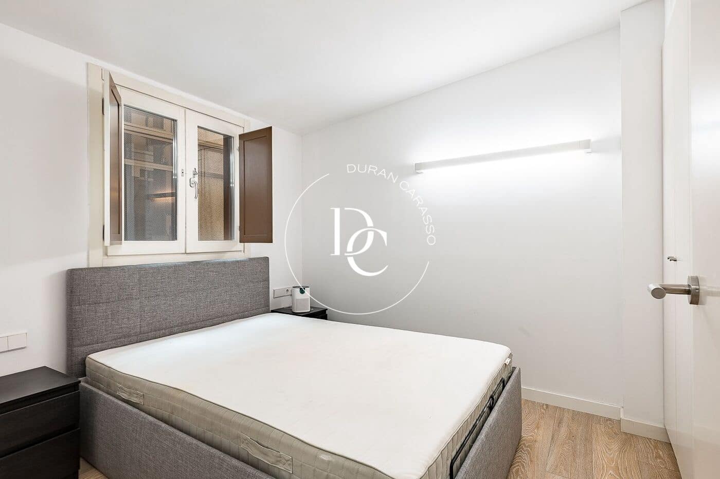 Ático de 2 habitaciones en Barcelona ciudad en venta - 725.000 € (Ref: 8724040)