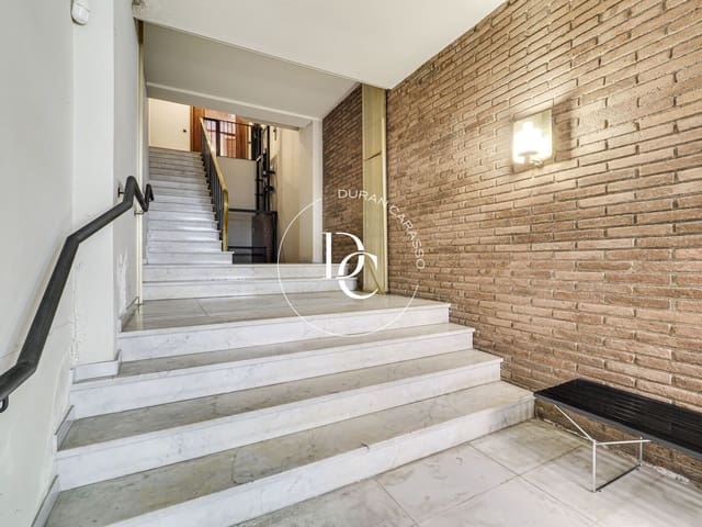 8 bedroom Villa for sale in El Putxet i El Farró, Barcelona city - € 3,150,000 (Ref: 8757973)