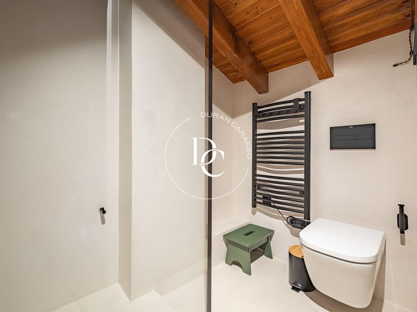 3 bedroom Finca/Country House for rent in Urus with pool - € 12,000 (Ref: 8802303)