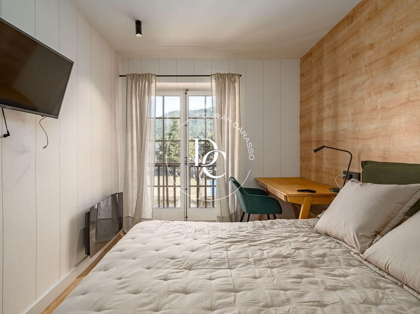 3 bedroom Finca/Country House for rent in Urus with pool - € 12,000 (Ref: 8802303)