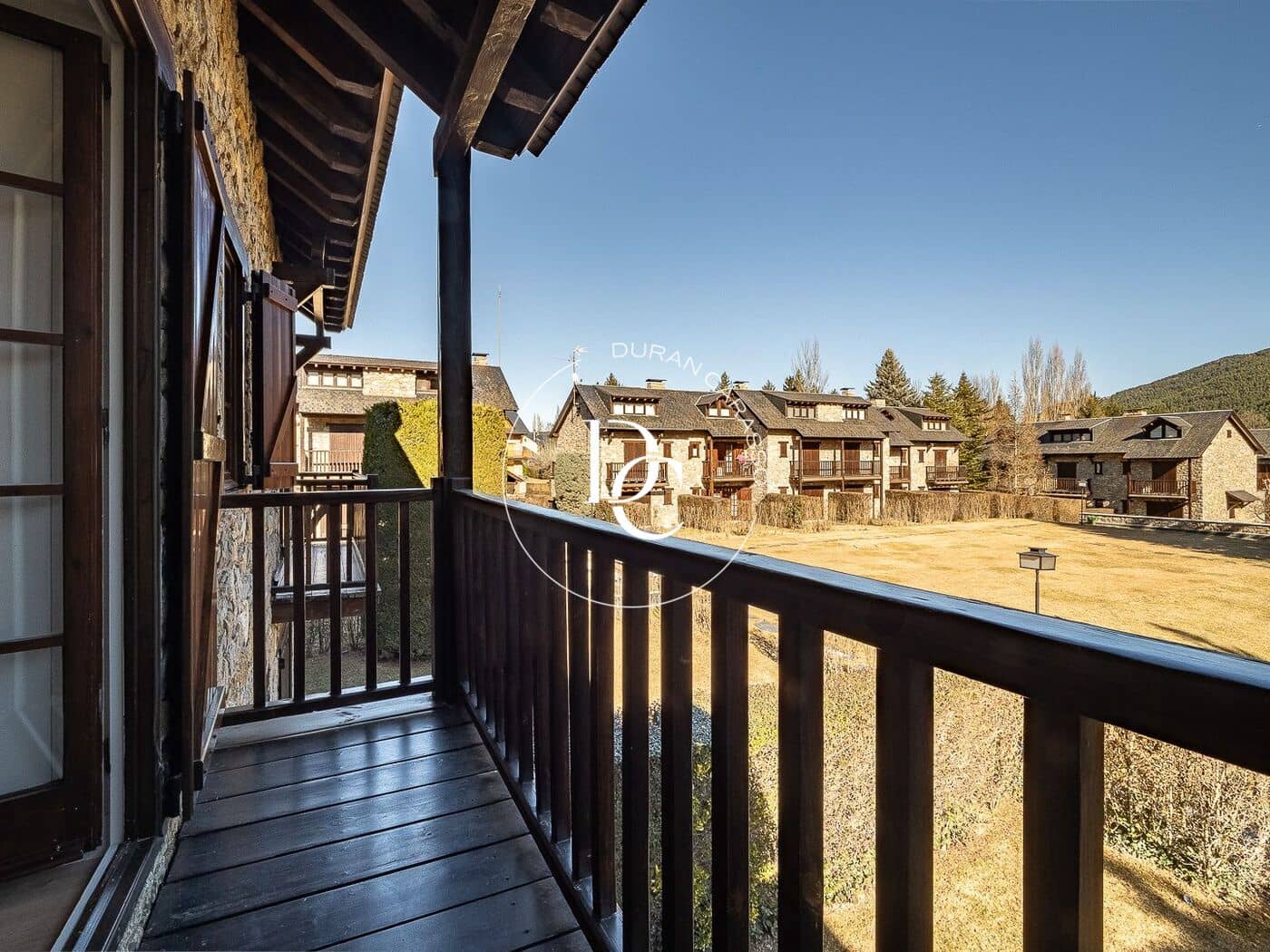 3 bedroom Finca/Country House for rent in Urus with pool - € 12,000 (Ref: 8802303)