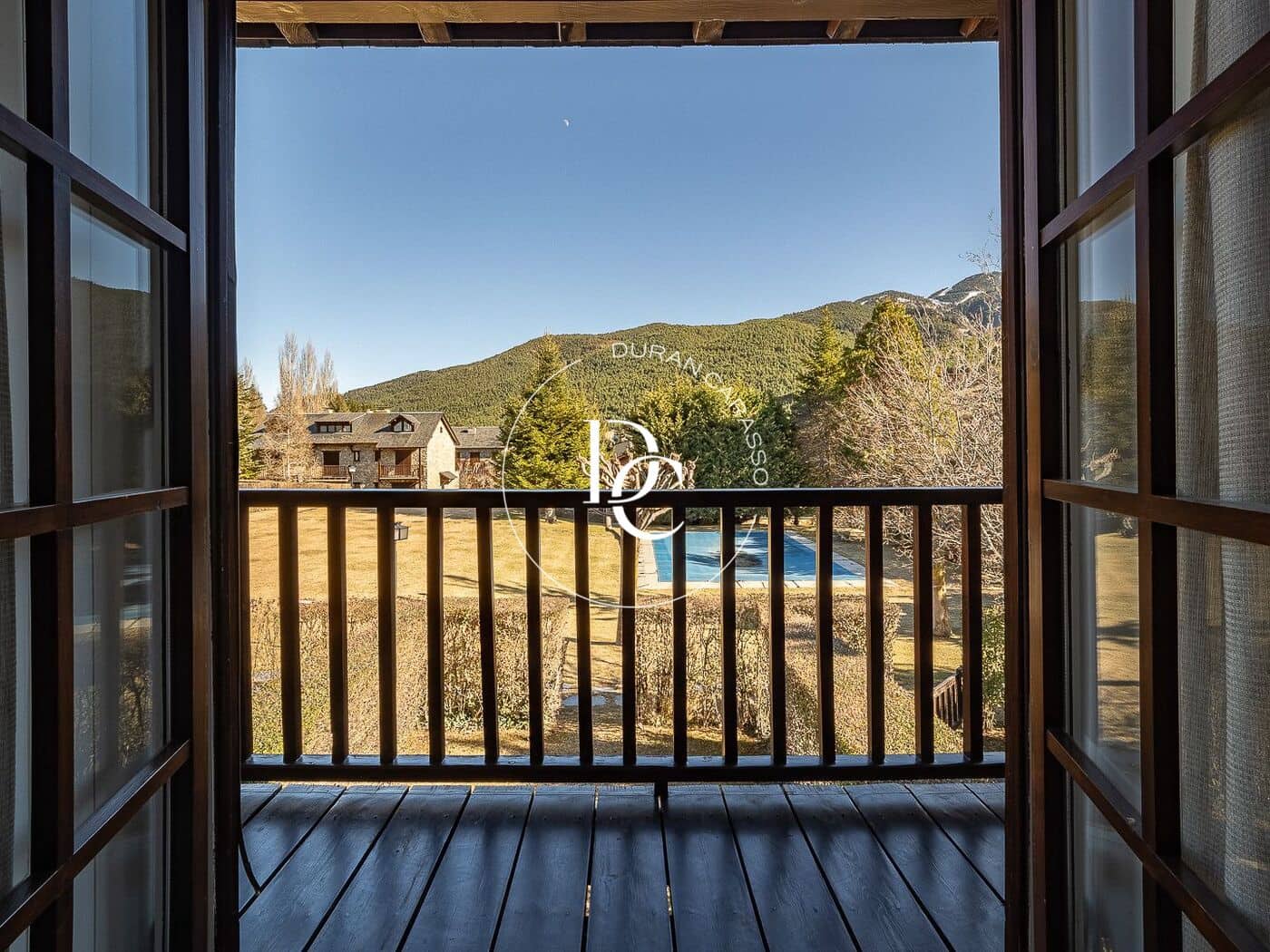 3 bedroom Finca/Country House for rent in Urus with pool - € 12,000 (Ref: 8802303)