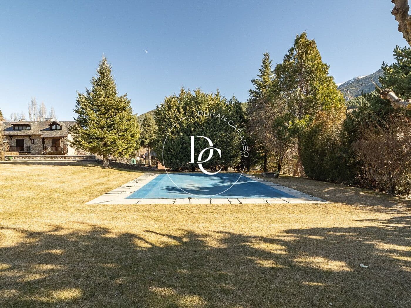 3 bedroom Finca/Country House for rent in Urus with pool - € 12,000 (Ref: 8802303)