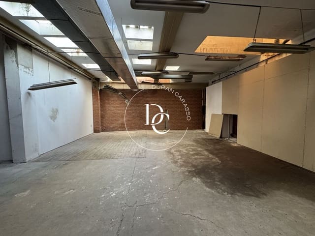 Erhverv til leje i La Nova Esquerra de L'Eixample, Barcelona by - € 2.500 (Ref: 8836557)