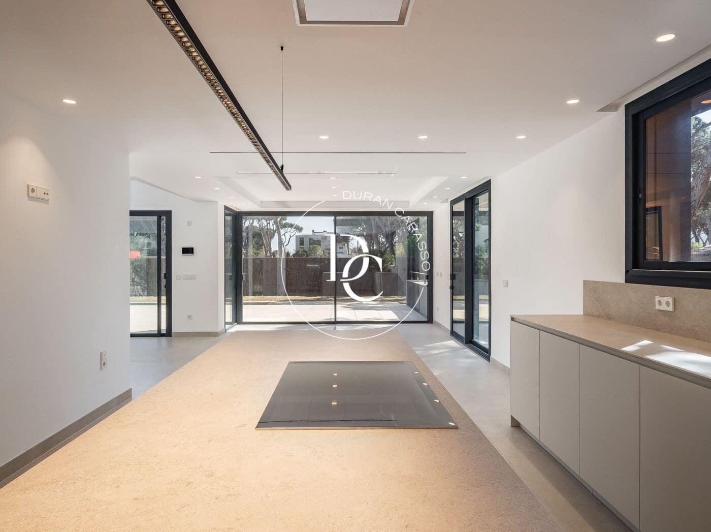 6 soverom Villa til salgs i Gava med svømmebasseng - € 6 000 000 (Ref: 8916168)