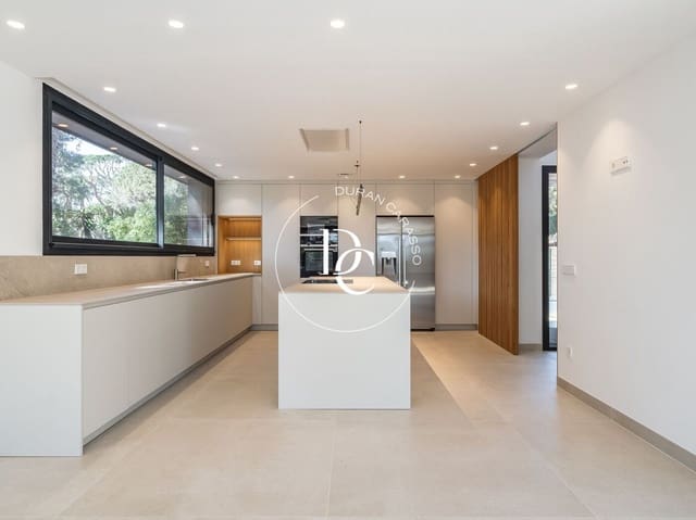 6 soverom Villa til salgs i Gavà med svømmebasseng - € 6 000 000 (Ref: 8916168)