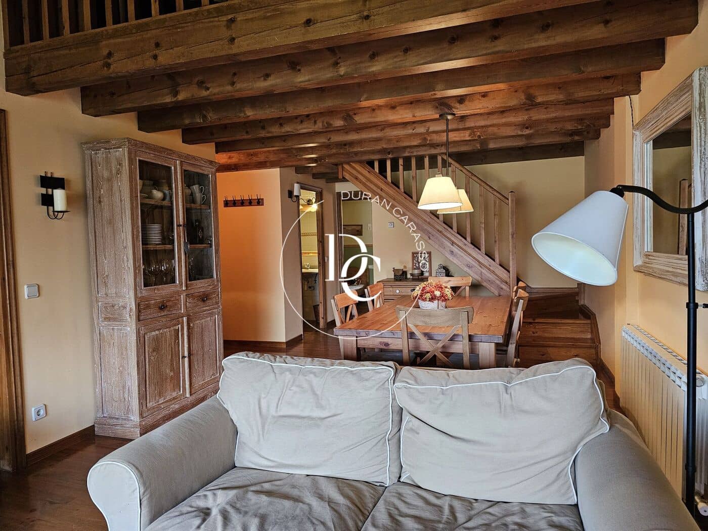 4 bedroom Apartment for rent in Llivia with garage - € 3,800 (Ref: 8928889)