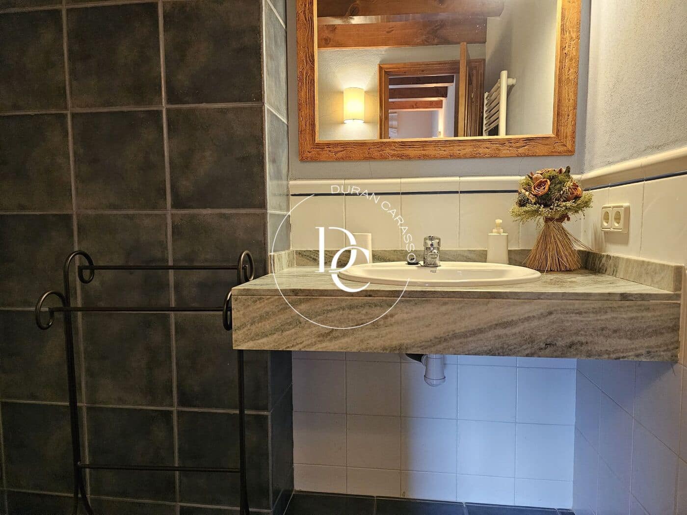 4 bedroom Apartment for rent in Llivia with garage - € 3,800 (Ref: 8928889)