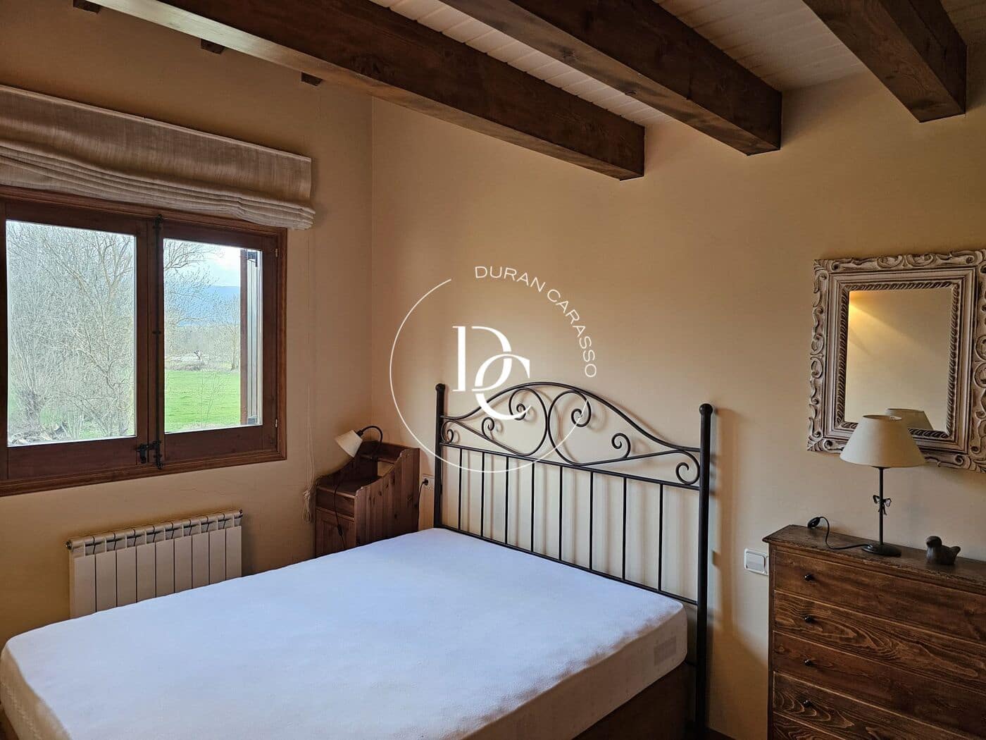 4 bedroom Apartment for rent in Llivia with garage - € 3,800 (Ref: 8928889)