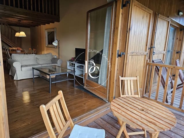 4 bedroom Apartment for rent in Llívia with garage - € 3,800 (Ref: 8928889)