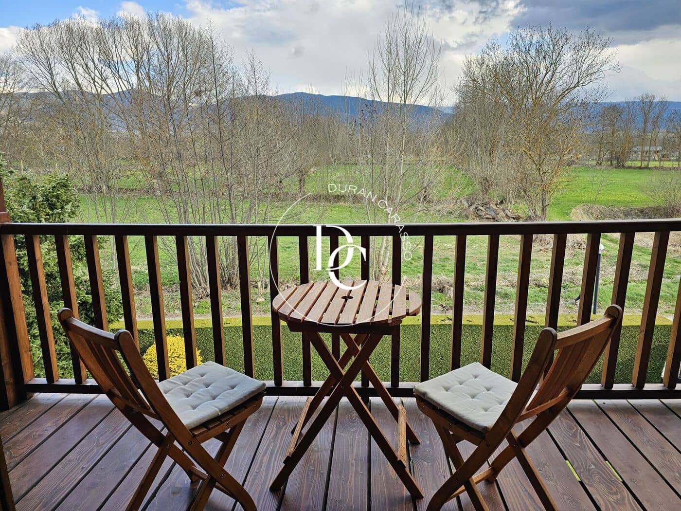 4 bedroom Apartment for rent in Llivia with garage - € 3,800 (Ref: 8928889)