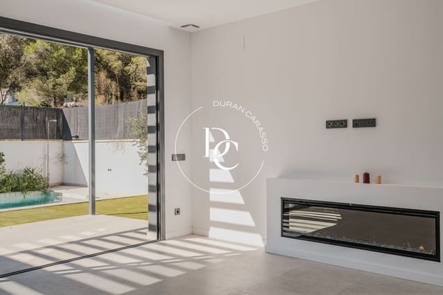 5 slaapkamer Halfvrijstaande villa te koop in Sant Pere de Ribes met zwembad - € 775.000 (Ref: 8932455)