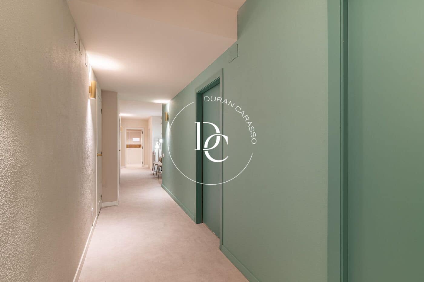 Komercyjne na sprzedaż w Miasto Barcelona - 1 800 000 € (Ref: 8946874)