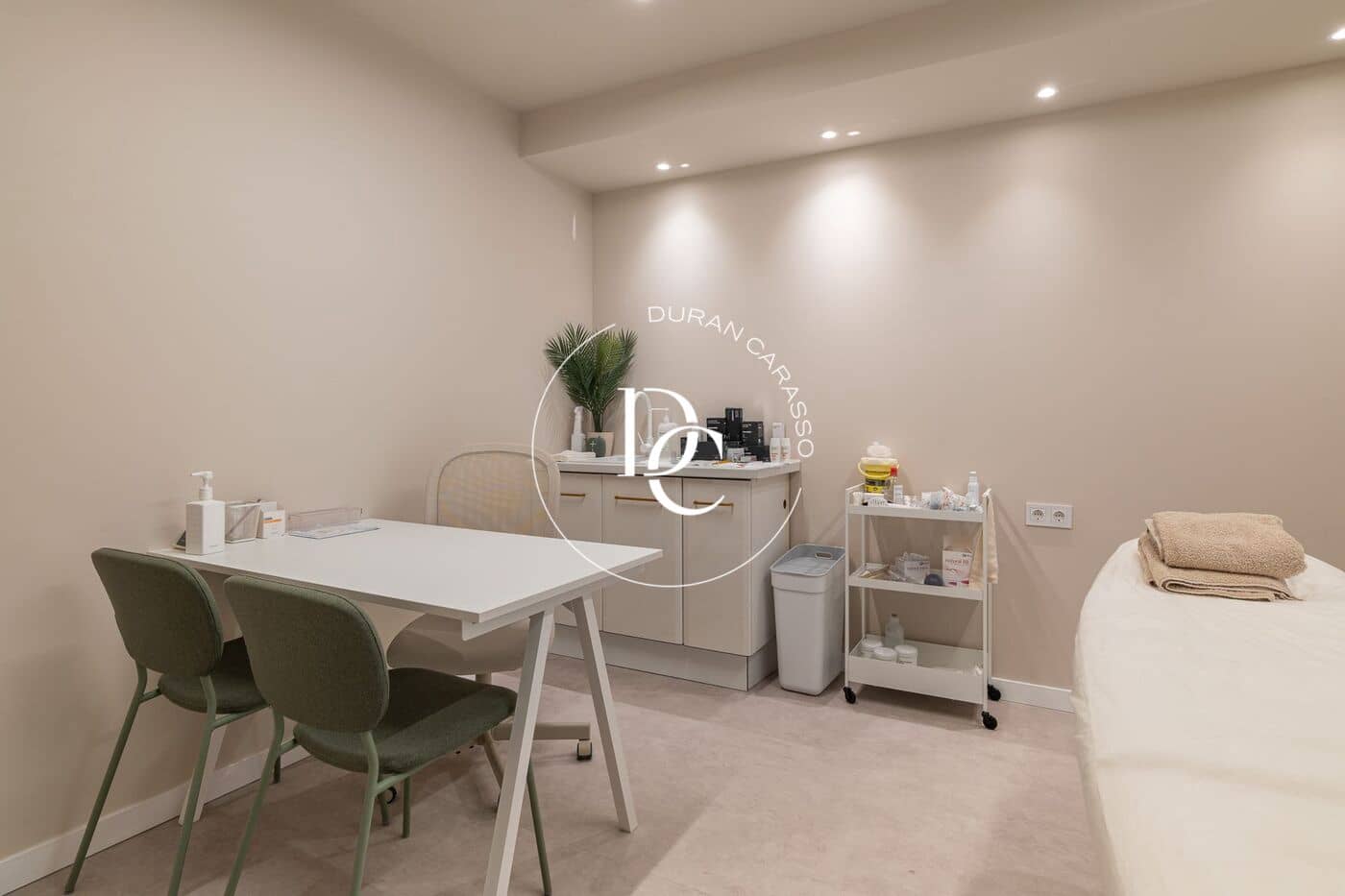 Komercyjne na sprzedaż w Miasto Barcelona - 1 800 000 € (Ref: 8946874)