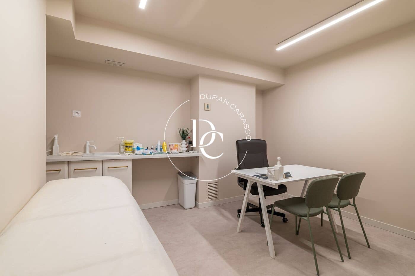 Komercyjne na sprzedaż w Miasto Barcelona - 1 800 000 € (Ref: 8946874)