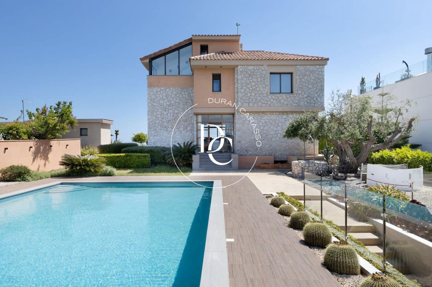 5 soveværelse Villa til salg i Sant Pere de Ribes med swimmingpool - € 1.950.000 (Ref: 8970517)