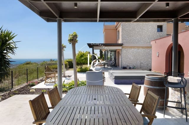 5 soveværelse Villa til salg i Sant Pere de Ribes med swimmingpool - € 1.950.000 (Ref: 8970517)