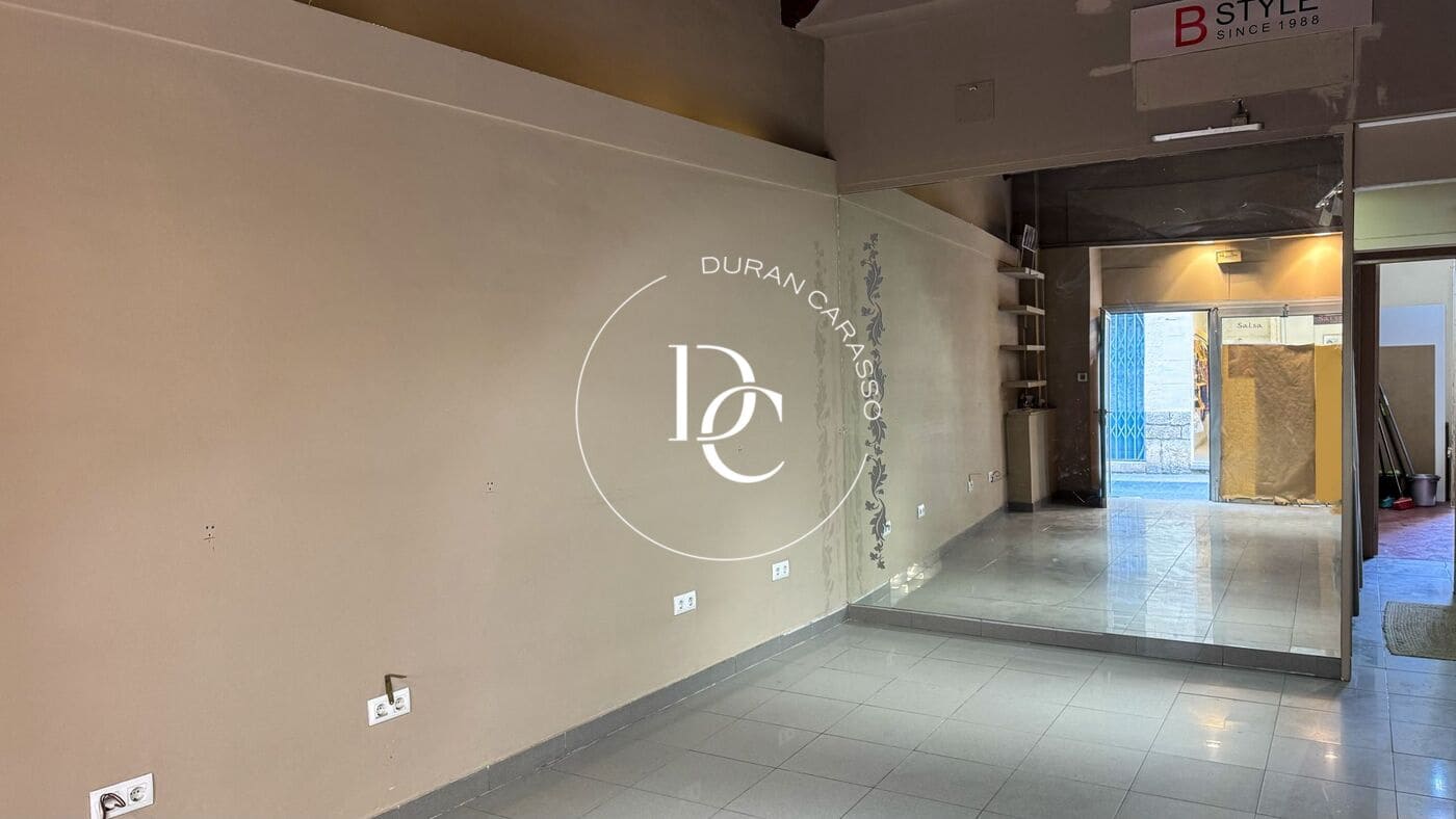 Erhverv til salg i Sitges - € 450.000 (Ref: 8988321)