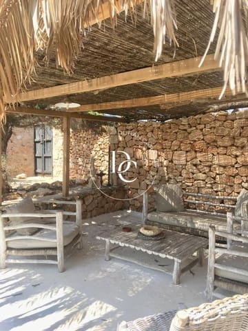 3 bedroom Finca/Country House for sale in Formentera municipality with pool - € 3,585,000 (Ref: 9005144)