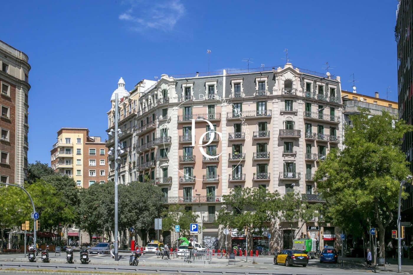 3 soveværelse Lejlighed til salg i Barcelona by - € 282.000 (Ref: 9014395)