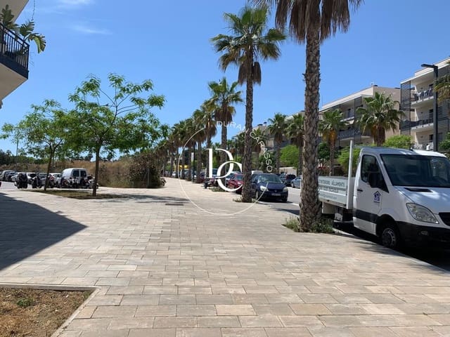 Commercial for sale in Sitges - € 120,000 (Ref: 9026480)