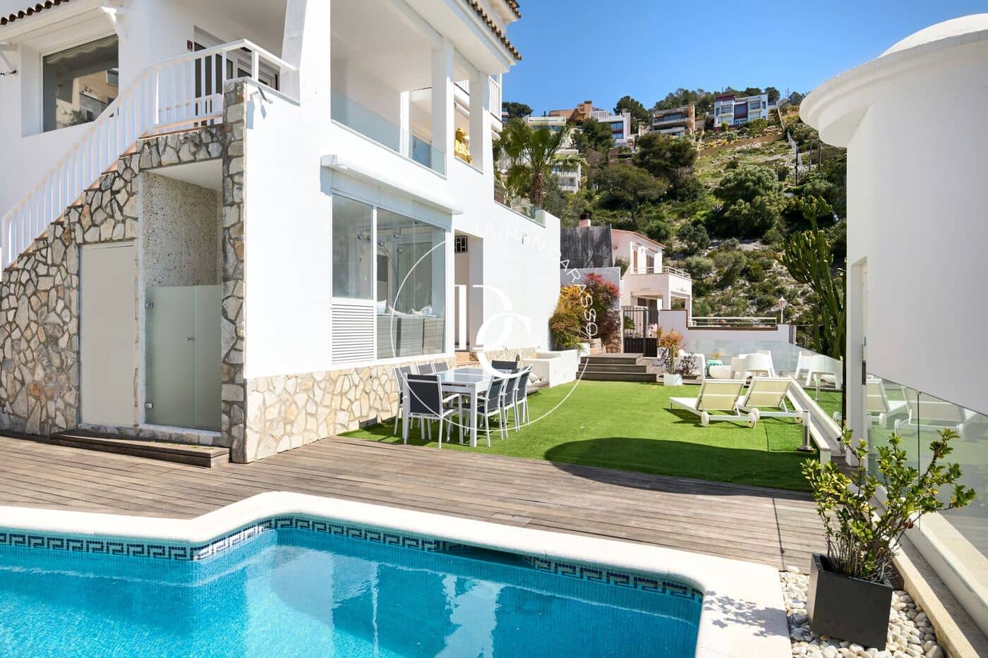 4 soveværelse Villa til salg i Sitges med swimmingpool - € 1.595.000 (Ref: 9032596)