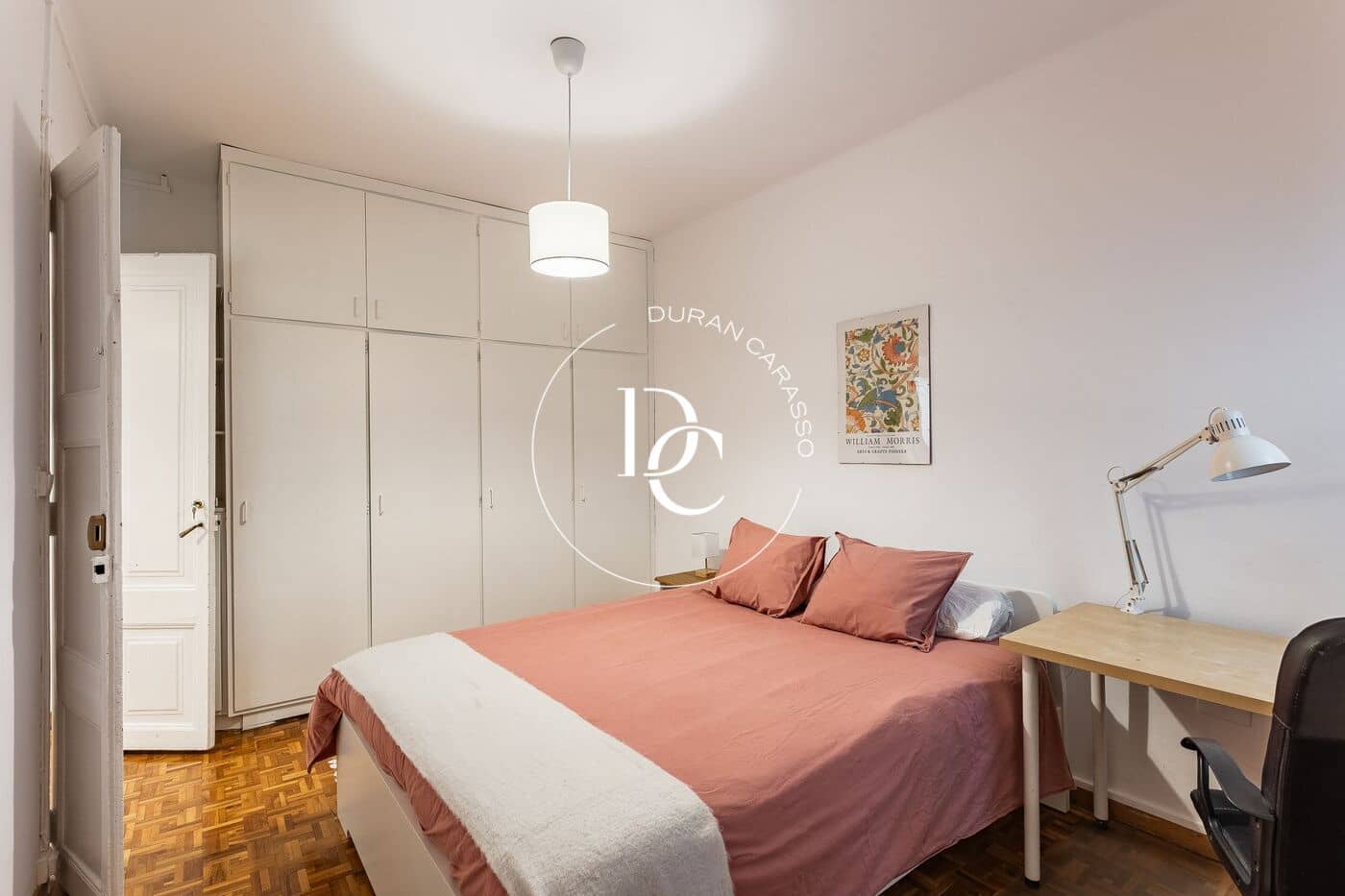 4 sypialnia Apartament na sprzedaż w Miasto Barcelona - 940 000 € (Ref: 9036805)