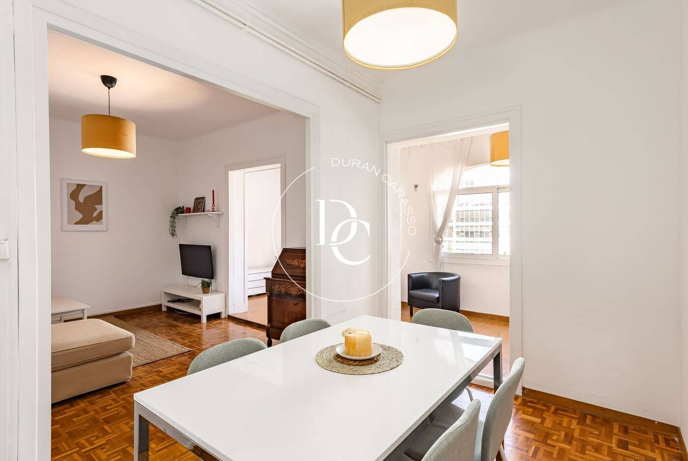 4 sypialnia Apartament na sprzedaż w Miasto Barcelona - 940 000 € (Ref: 9036805)