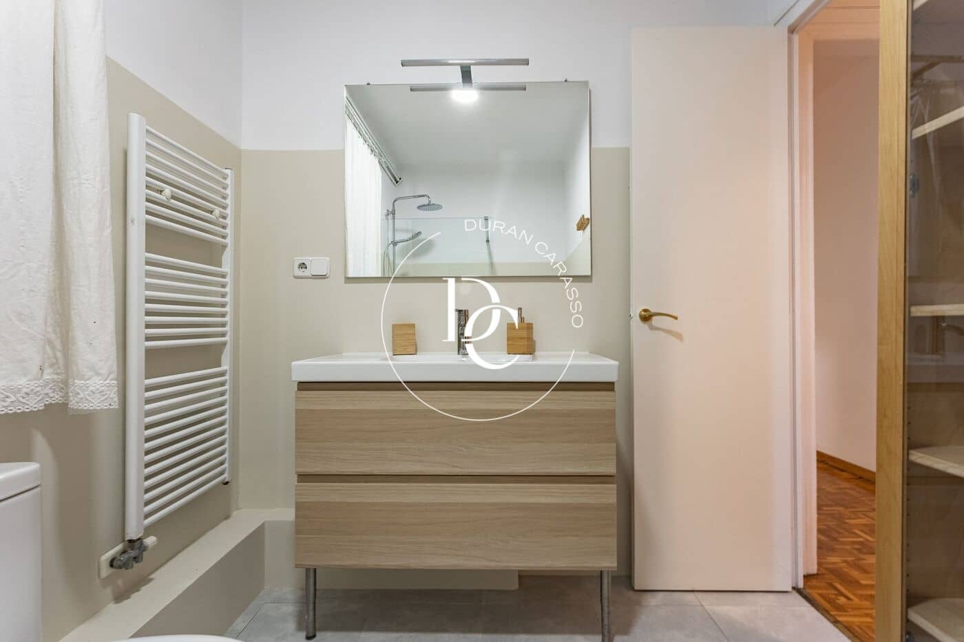 4 sypialnia Apartament na sprzedaż w Miasto Barcelona - 940 000 € (Ref: 9036805)