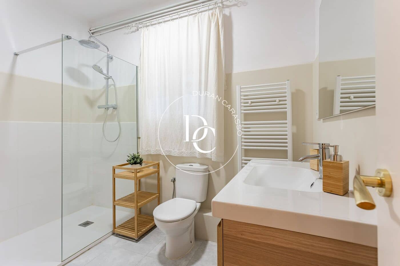 4 sypialnia Apartament na sprzedaż w Miasto Barcelona - 940 000 € (Ref: 9036805)