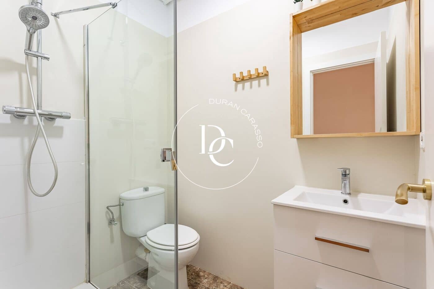 4 sypialnia Apartament na sprzedaż w Miasto Barcelona - 940 000 € (Ref: 9036805)