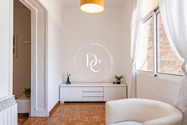 4 sypialnia Apartament na sprzedaż w La Dreta de L'Eixample, Miasto Barcelona - 940 000 € (Ref: 9036805)