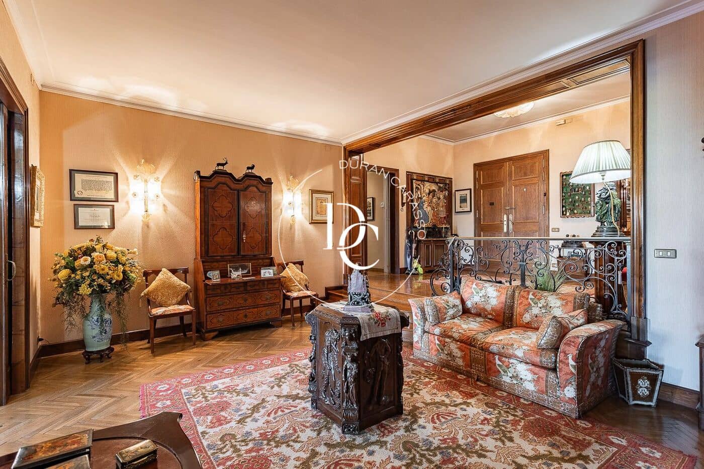 7 slaapkamer Appartement te koop in Barcelona stad - € 4.400.000 (Ref: 9049002)