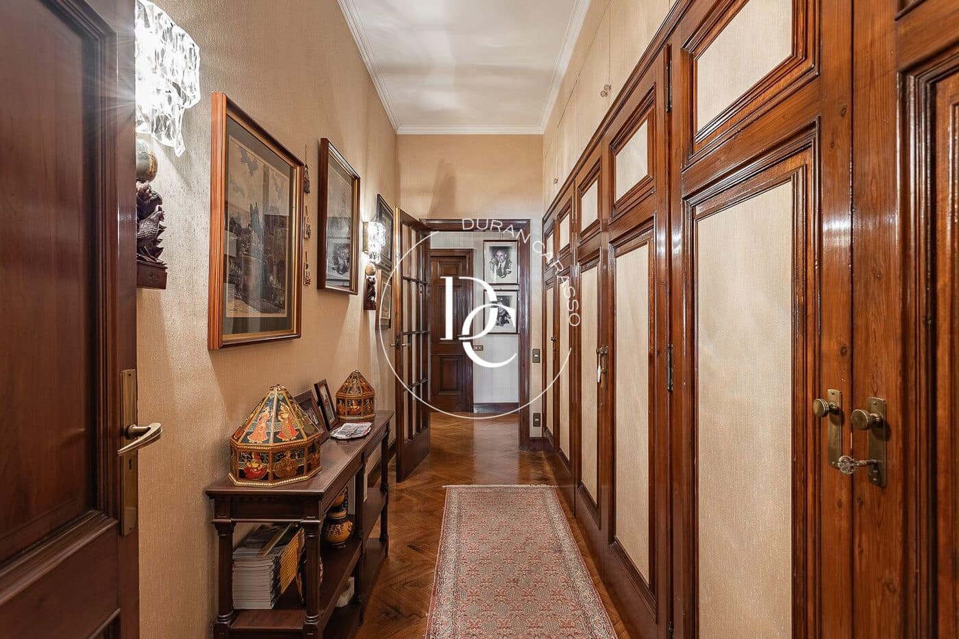 7 slaapkamer Appartement te koop in Barcelona stad - € 4.400.000 (Ref: 9049002)