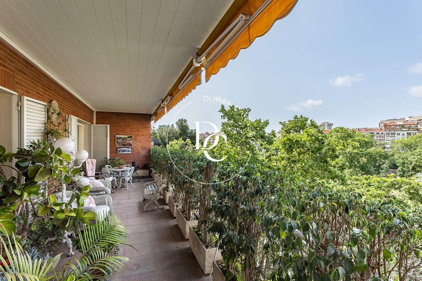 7 slaapkamer Appartement te koop in Barcelona stad - € 4.400.000 (Ref: 9049002)