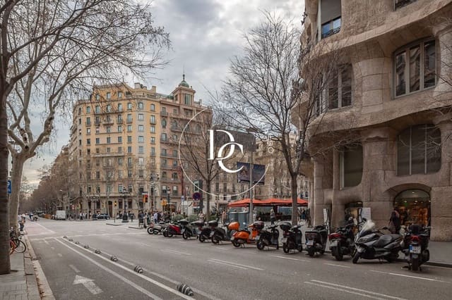 4 soverom Leilighet til salgs i La Dreta de L'Eixample, Barcelona by - € 650 000 (Ref: 9051174)