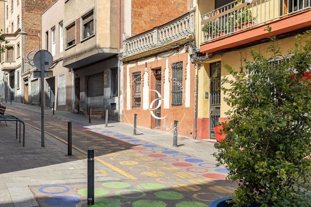 Tontti myytävänä paikassa L'Hospitalet de Llobregat - 430 000 € (Ref: 9065342)