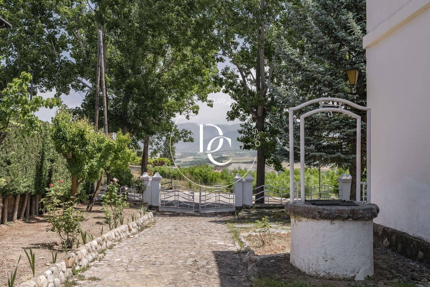 6 bedroom Finca/Country House for sale in Puigcerda - € 730,000 (Ref: 9075242)