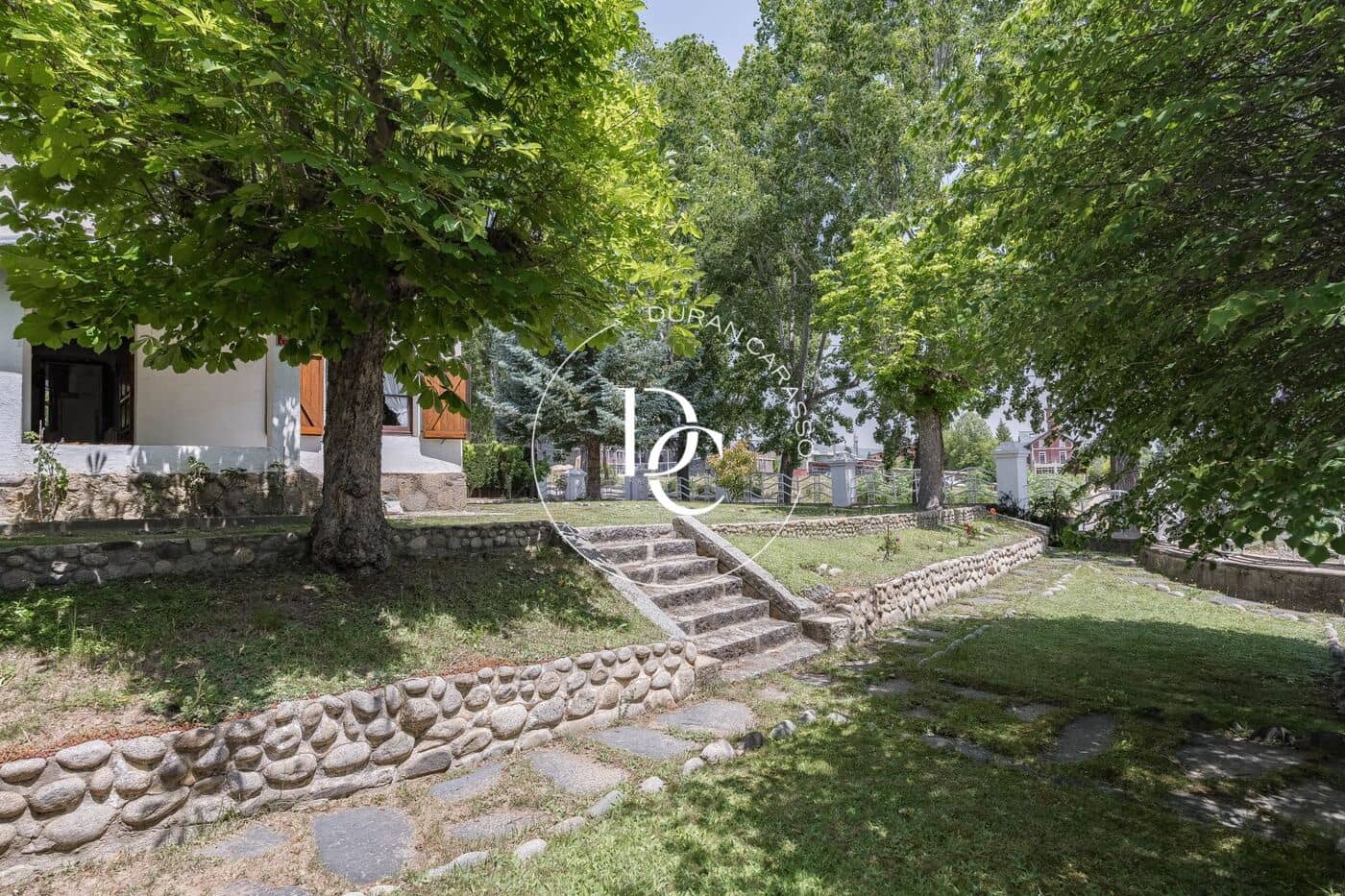 6 bedroom Finca/Country House for sale in Puigcerda - € 730,000 (Ref: 9075242)