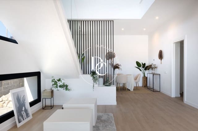 4 sypialnia Willa na sprzedaż w Canyelles z basenem - 649 000 € (Ref: 9089928)